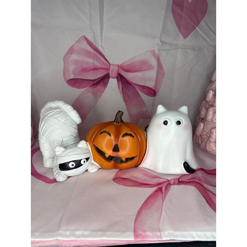 Halloween Mummy and Ghost Cat Light Up Decor
